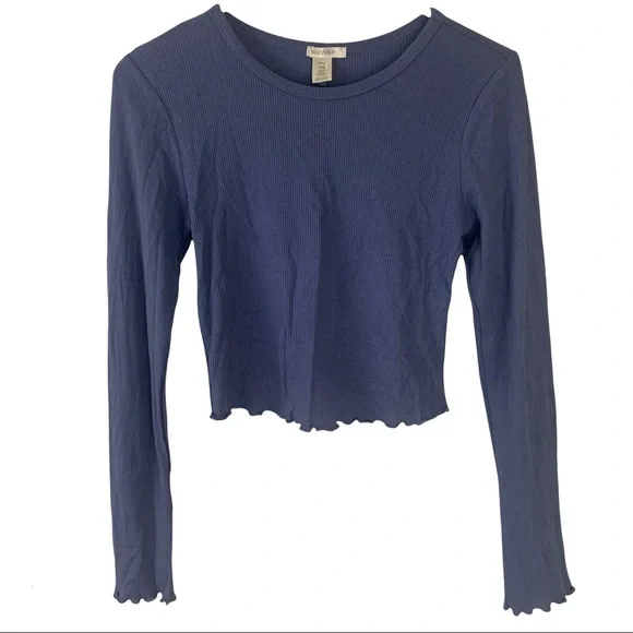 Crop top lettuce hem long sleeves women’s Size Small - Picture 2 of 8